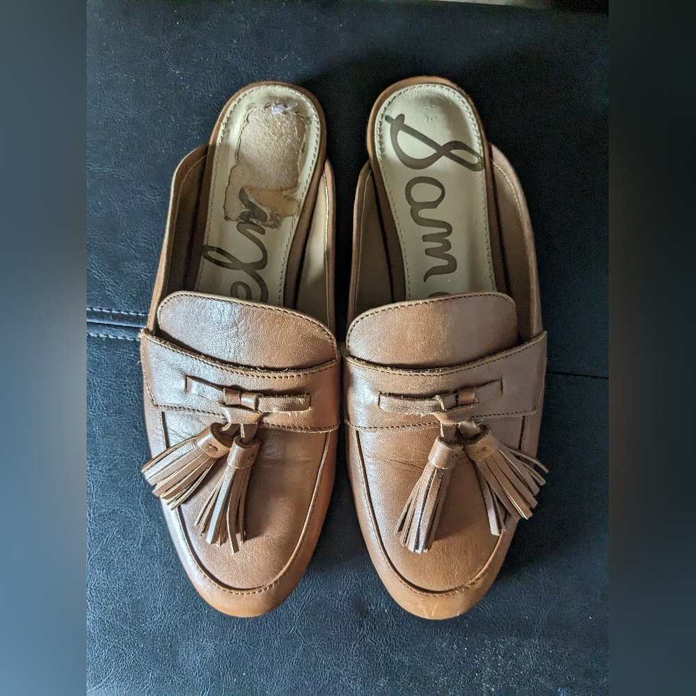 Girls shoes